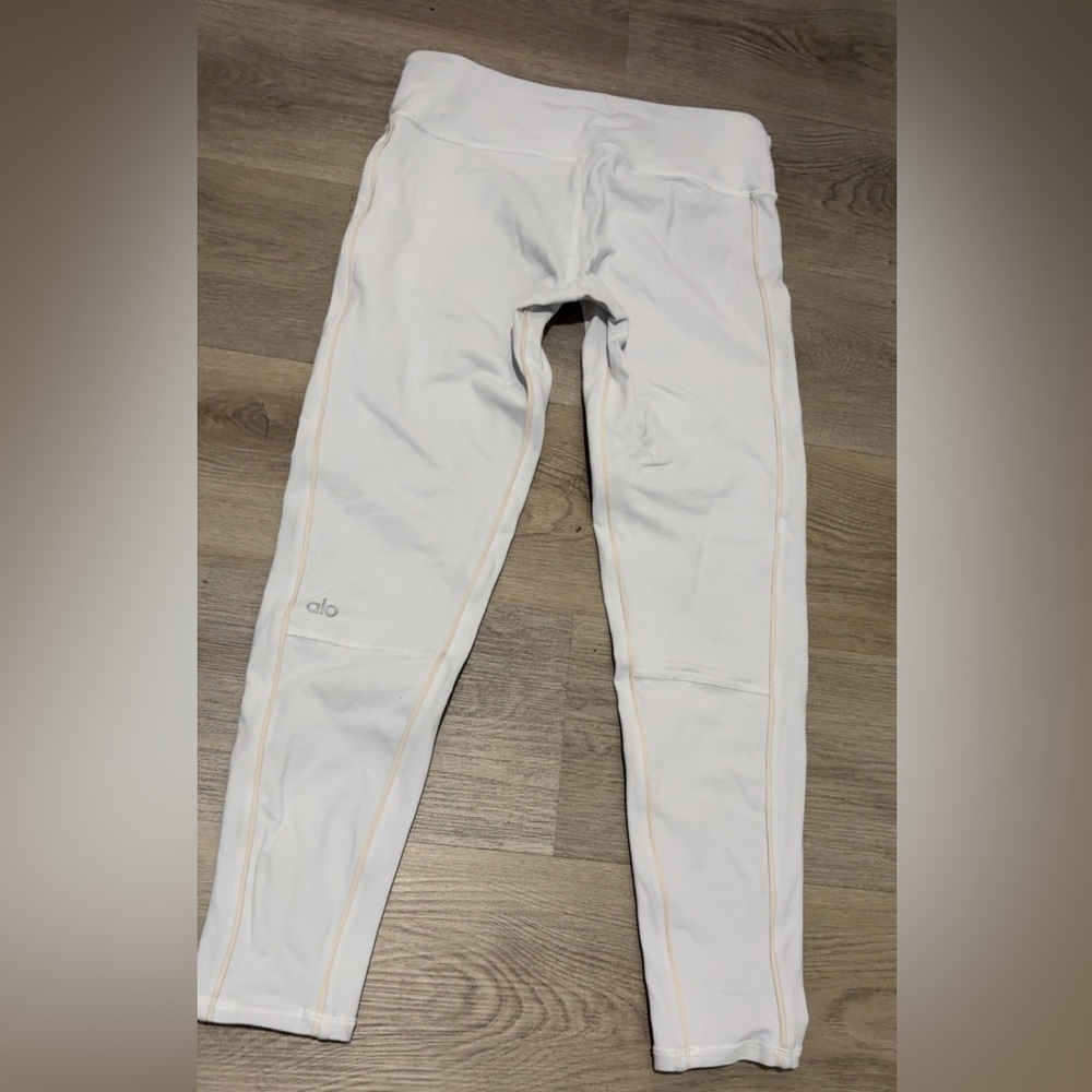 ALO Yoga medium Leggings - Picture 4 of 5